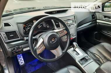 Седан Subaru Legacy 2013 в Киеве