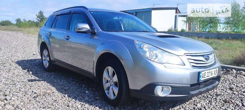 Универсал Subaru Legacy 2011 в Каменском