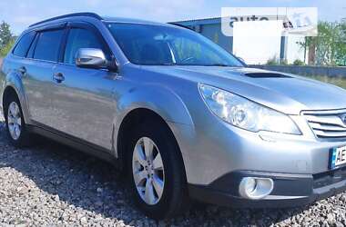 Универсал Subaru Legacy 2011 в 