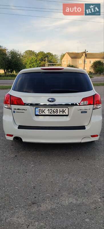 Універсал Subaru Legacy 2010 в Рівному