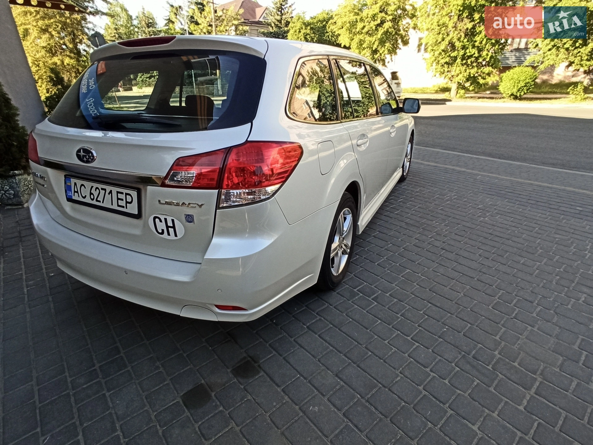2010 Subaru Legacy - мініатюра 3