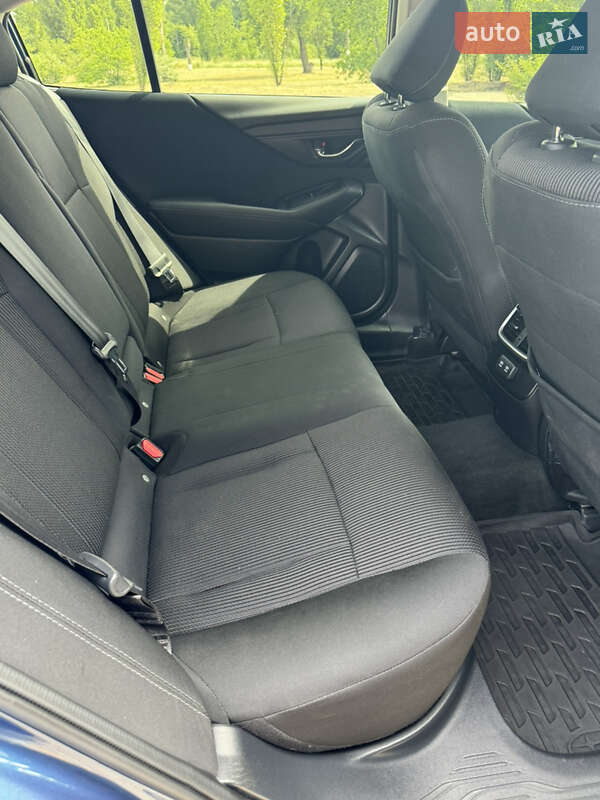 Седан Subaru Legacy 2022 в Кам'янському