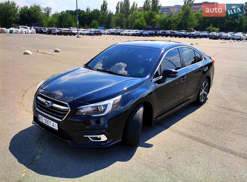Седан Subaru Legacy 2018 в Днепре