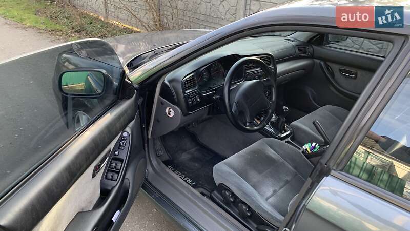 Седан Subaru Legacy 2000 в Дніпрі