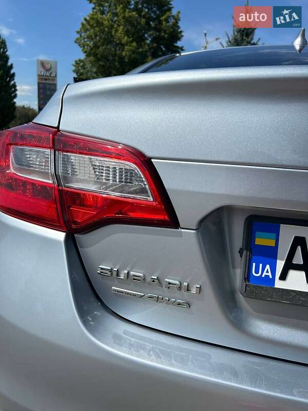 Седан Subaru Legacy 2015 в Дніпрі