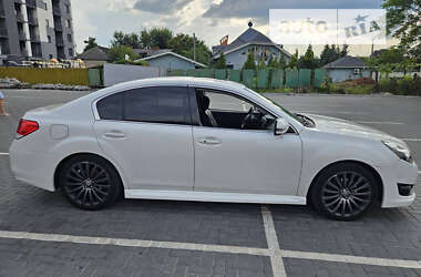 Седан Subaru Legacy 2013 в Ужгороде