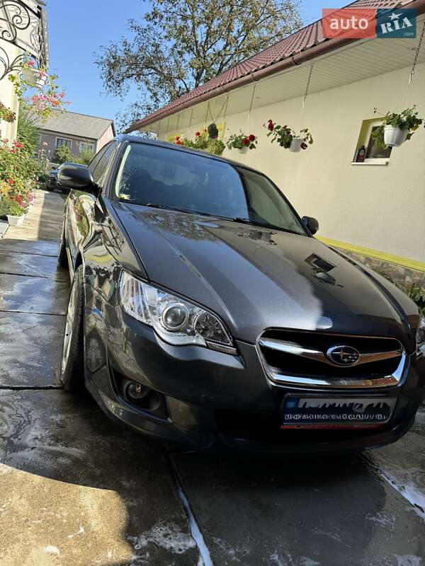 Седан Subaru Legacy 2006 в Тячеве
