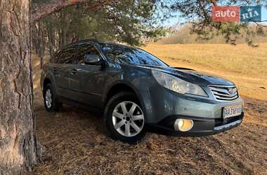 Универсал Subaru Legacy 2011 в 