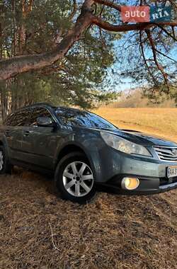 Универсал Subaru Legacy 2011 в 