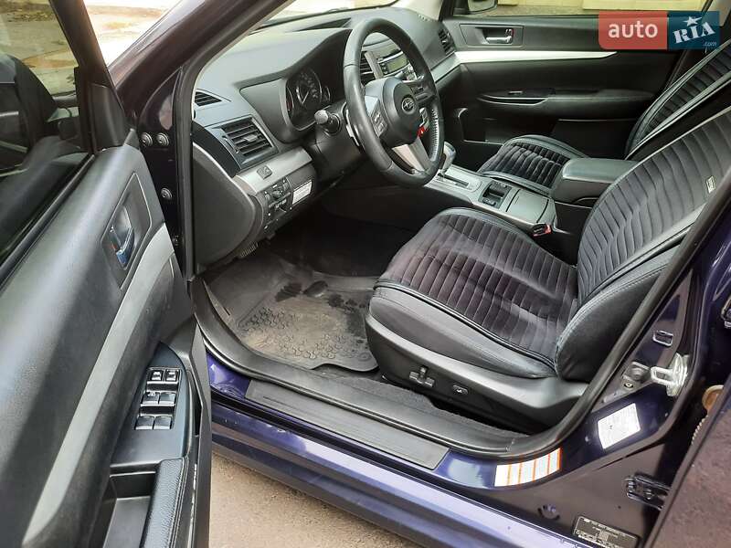 Седан Subaru Legacy 2010 в Одессе