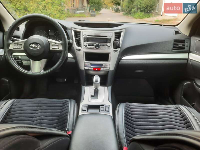 Седан Subaru Legacy 2010 в Одессе