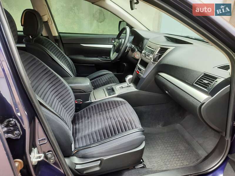 Седан Subaru Legacy 2010 в Одессе