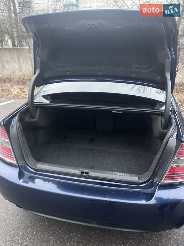 Седан Subaru Legacy 2004 в Киеве