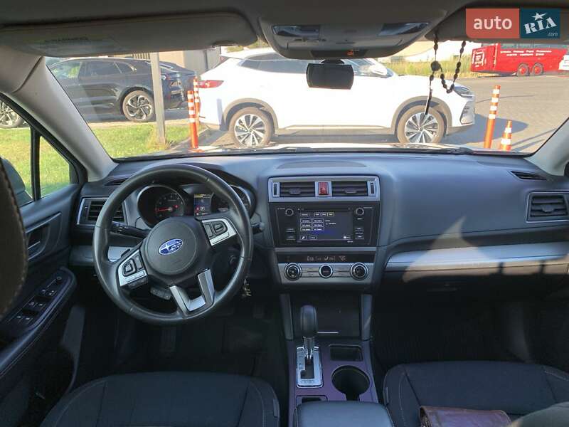 Седан Subaru Legacy 2016 в Ивано-Франковске