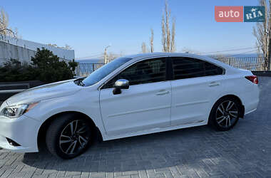 Седан Subaru Legacy 2016 в 