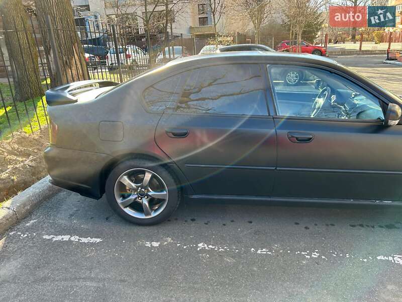 Седан Subaru Legacy 2003 в Киеве