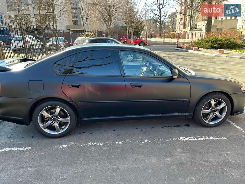 Седан Subaru Legacy 2003 в Киеве