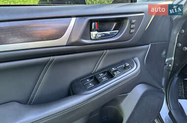Седан Subaru Legacy 2018 в 