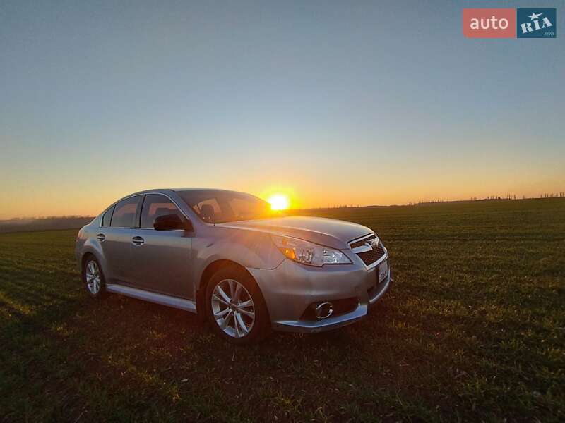 Subaru Legacy 2013