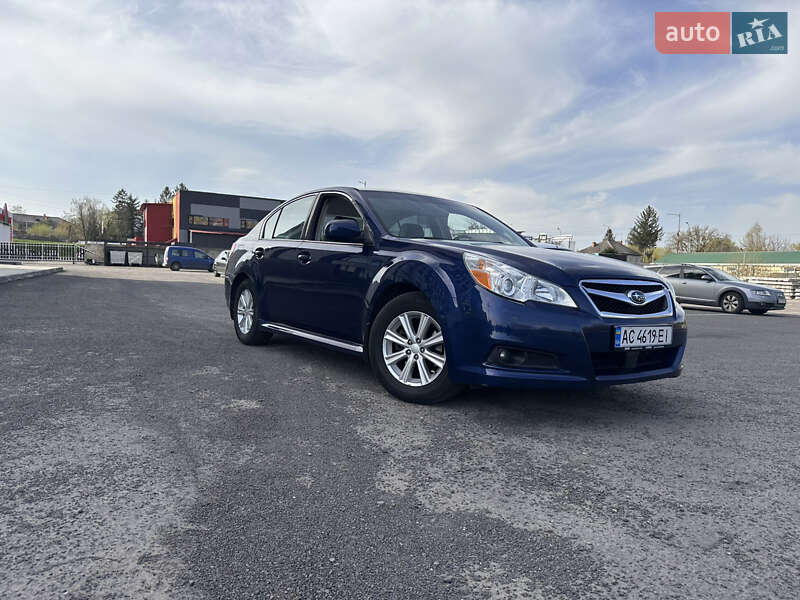 Седан Subaru Legacy 2011 в 