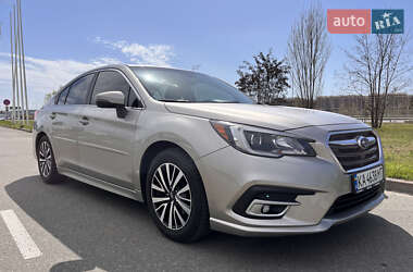 Седан Subaru Legacy 2018 в 
