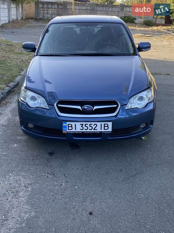 Седан Subaru Legacy 2004 в Кременчуге