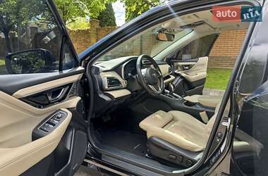 Седан Subaru Legacy 2022 в 