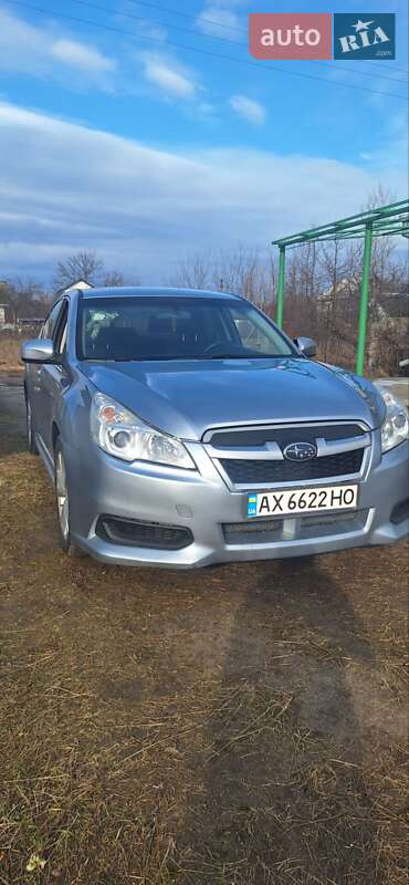 Седан Subaru Legacy 2013 в 