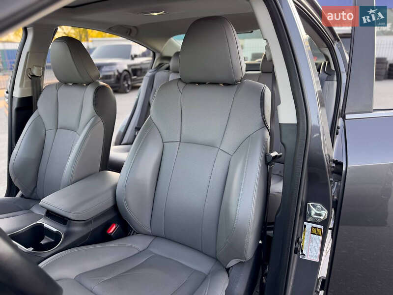 Седан Subaru Legacy 2020 в Киеве