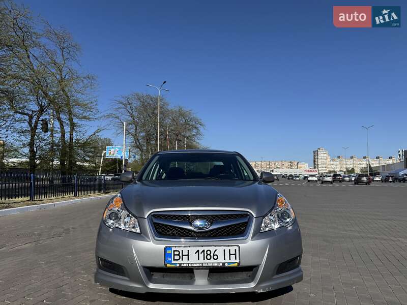 Subaru Legacy 2011