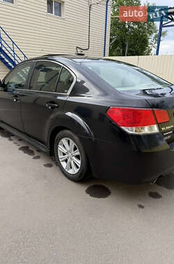 Седан Subaru Legacy 2012 в 