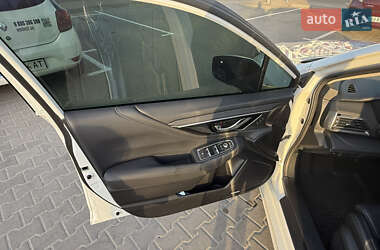 Седан Subaru Legacy 2023 в 