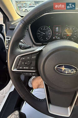 Седан Subaru Legacy 2023 в 