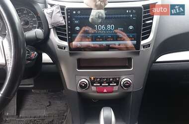 Седан Subaru Legacy 2012 в 