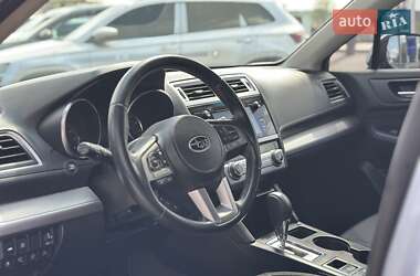 Седан Subaru Legacy 2015 в 