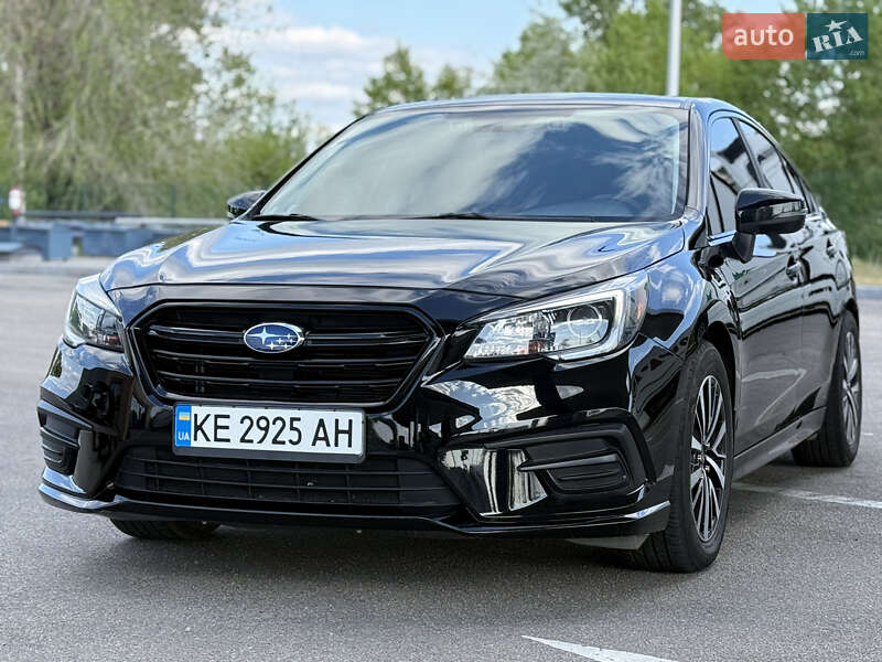 Седан Subaru Legacy 2018 в 