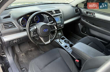 Седан Subaru Legacy 2018 в 