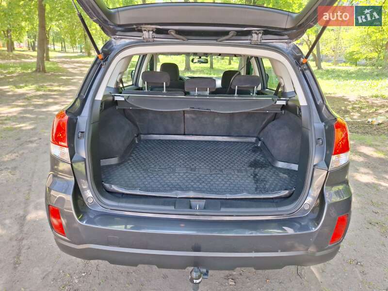 Універсал Subaru Legacy 2009 в Харкові