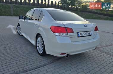 Седан Subaru Legacy 2012 в 