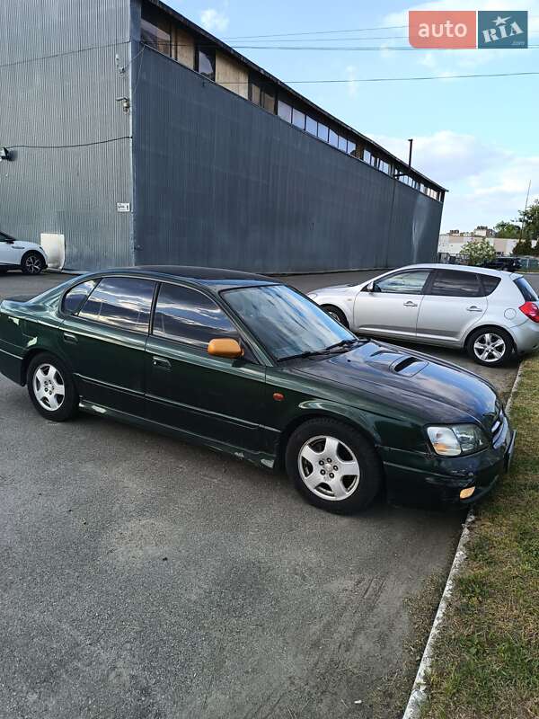 Седан Subaru Legacy 1999 в 