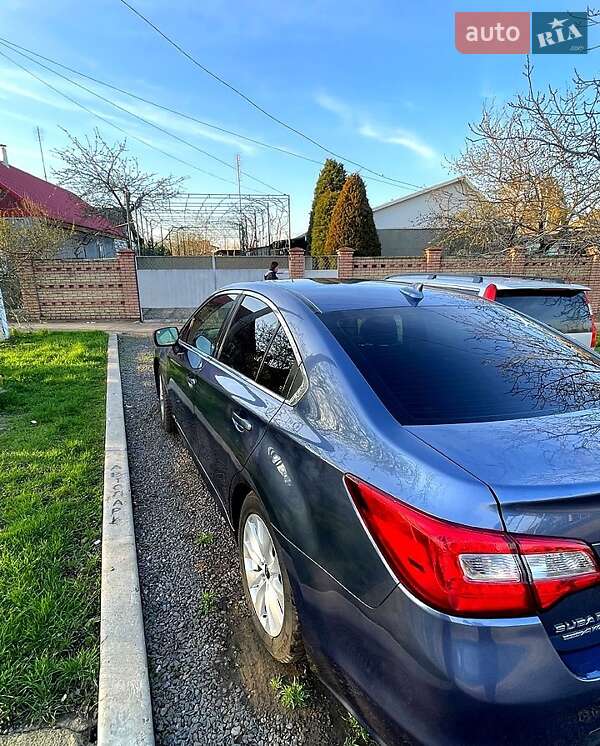 Седан Subaru Legacy 2017 в 