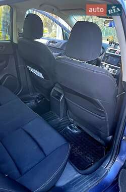 Седан Subaru Legacy 2017 в 