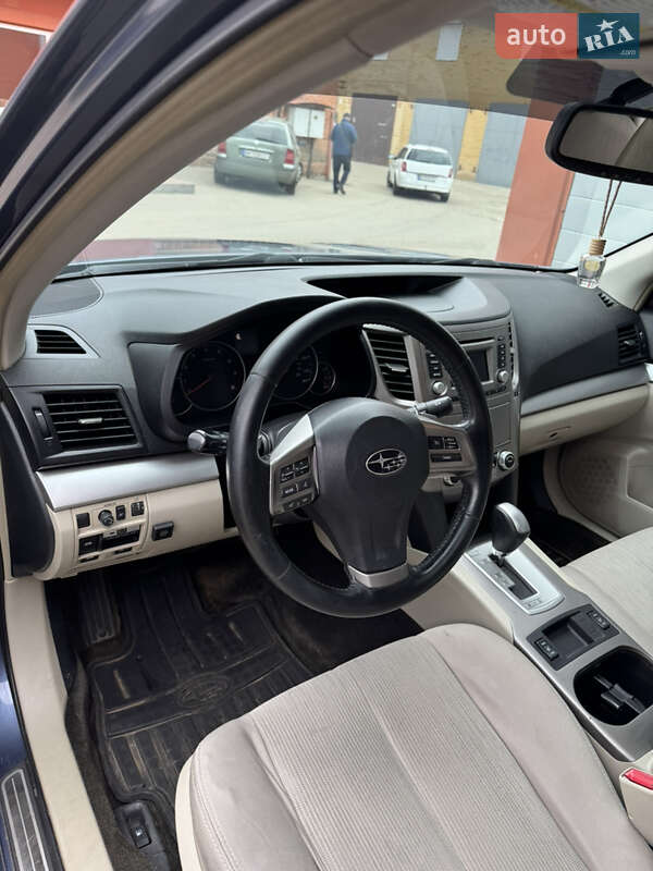 Седан Subaru Legacy 2014 в Сумах