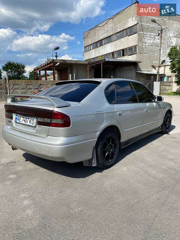 Седан Subaru Legacy 2000 в Днепре