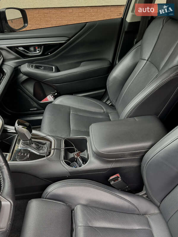 Седан Subaru Legacy 2022 в Коломые