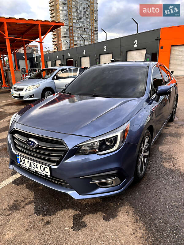 Subaru Legacy 2015