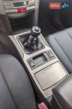 Універсал Subaru Legacy 2010 в 