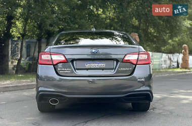 Седан Subaru Legacy 2018 в 