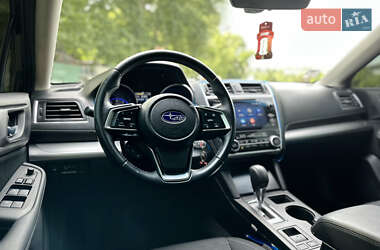 Седан Subaru Legacy 2018 в 