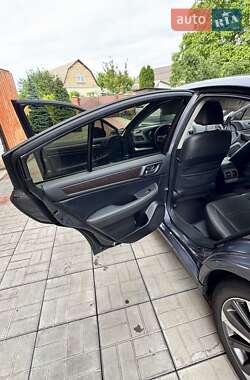 Седан Subaru Legacy 2015 в 